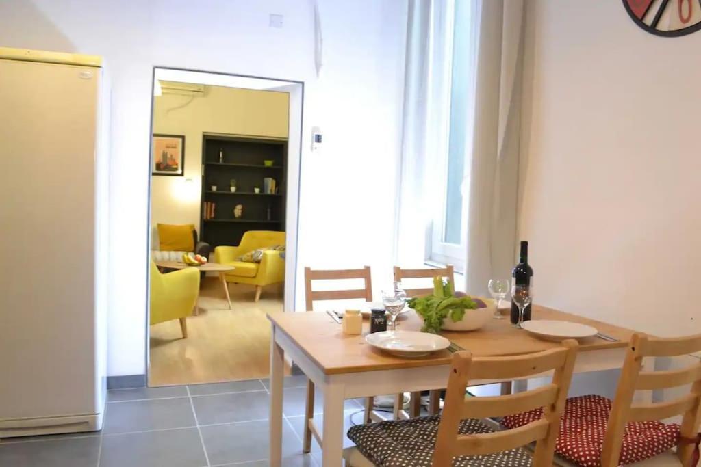 Apartment Center 2 2 Salles De Bain *